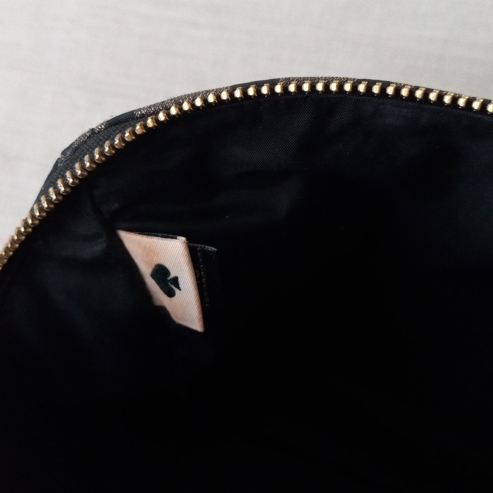 Cosmetic Pouch - Picture 9 of 12